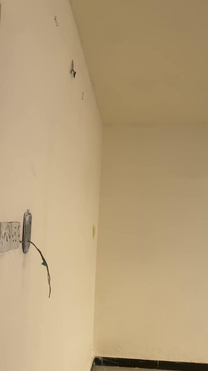 مشتمل للايجار السيديه اول فرع بعد شارع الامن مجدد بالكامل سيراميك ارضيه بورسلين باب خارجي معزول سطح واسع غرفه نوم وصاله ومطبخ وحمام التفاصيل على الرقم 
***********
