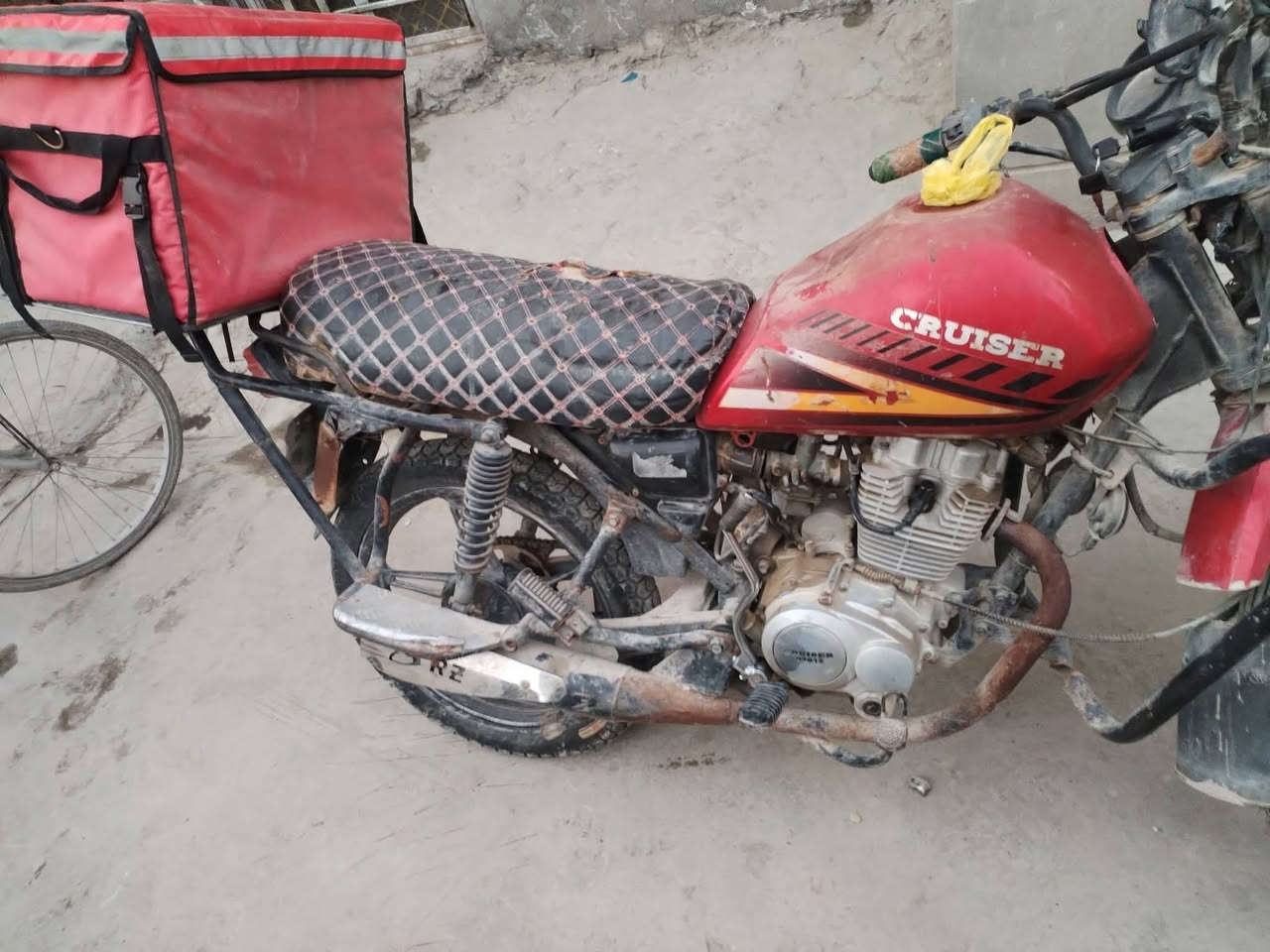 السلام عليكم
للبيع نقص قبق مال تانكي+كابريتر وصخ كلش

تايرات جدد

محرك خير من الله
مكان بغداد ابو غريب
السعر 350
مراوس يرهم 

*********** واتساب 

*********** اتصال
