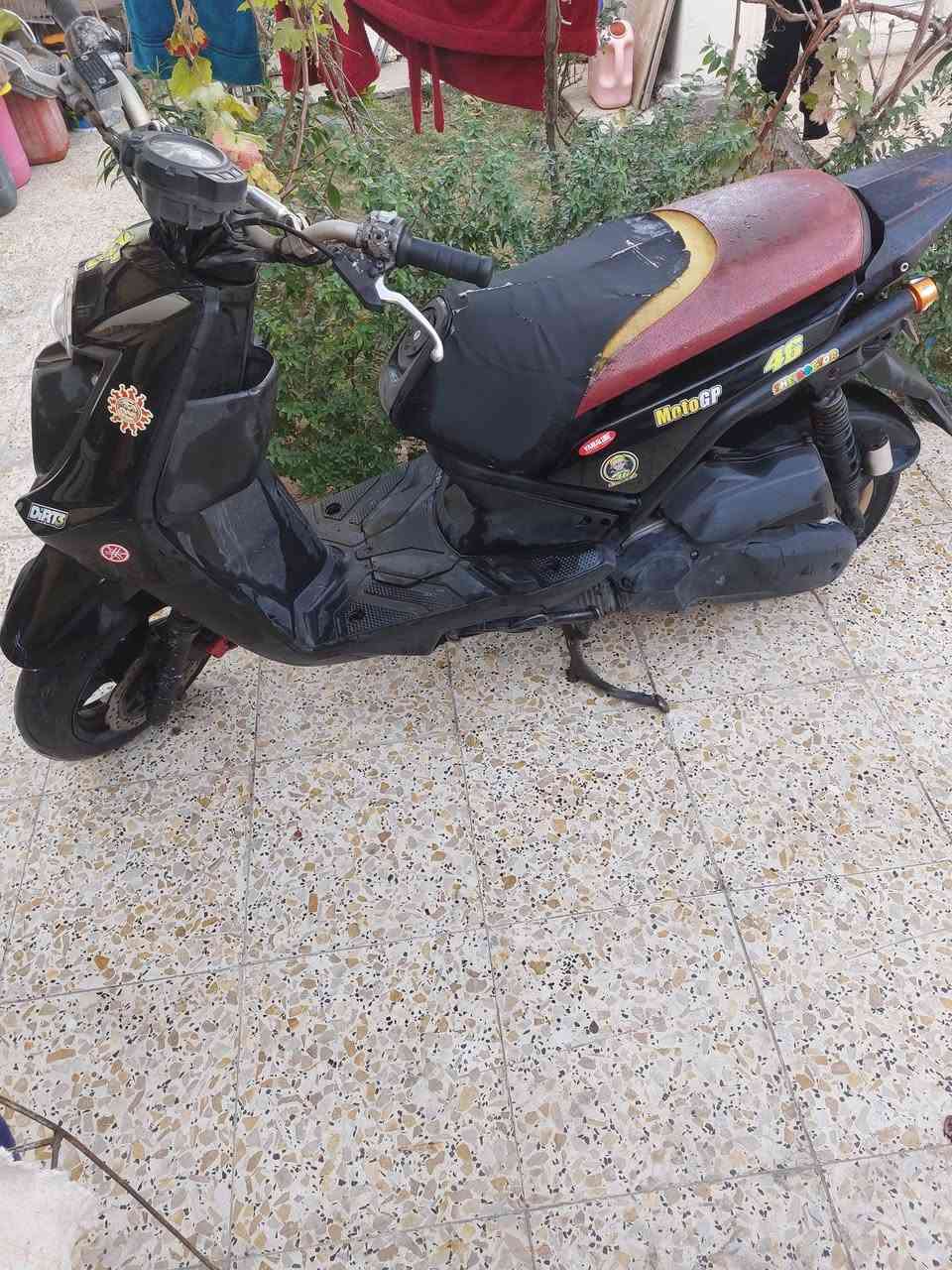 سكنز جبلي ماخذها رمبه نظيفه برغي مامفتوح
شارع حيفا *********** الوشم بلادي منها وبيها
