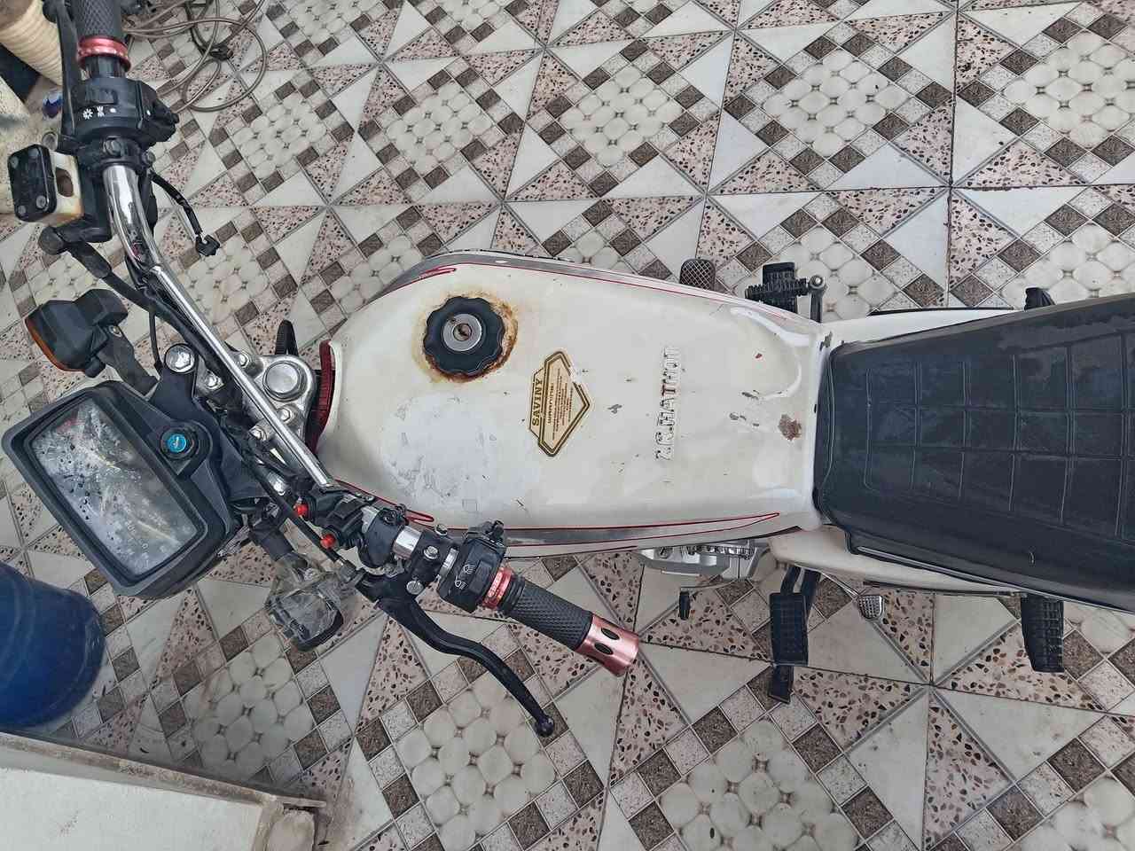 سلام عليكم ورحمة للبيع دراجة نوع سيفان موديل 2021 أوراق اصوليه سعر ٥٠٠ العنوان ديالى بعقوبه الحولي مامتواجد على فيس بوك الاتصال للاستفسار ***********
