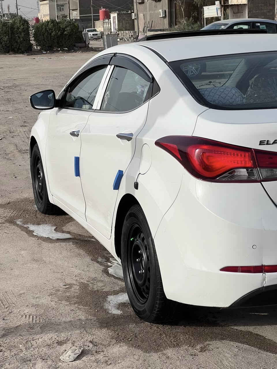 السلام عليكم النتره  خليجي البيع 15 السياره فول 1-1 الأخير مكينه 1800مامفتوحه شرط السياره بيهه جاملغ مبدل وجاملغ بي صبغ فقط بسم شريكه السياره ماشيه 171  /*********** مكان السياره بصره هارثه
