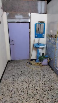 نصف قطعه للبيع قطاع ٤٧ مسلح جديده قاط واحد ثاني باب عل ساحه سعر ١٠٥ وب...