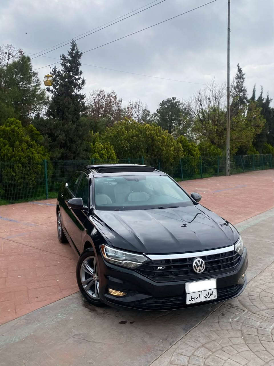 جيتة ٢٠١٩Rlinيةك جاملغ سبووغ بي ژوري بي  سةيارةكة وةك وينةكان جوانة بي شوختو بي قوپو بي ساردةكووت ارباگ دةعامي جةمبةر بةوابة لايت هةموو رةسمي رةقةم شةنسيم داناوة بيلادية ٧٠هةزار kmرويشتووة بةردي گزوزو رادارو كرةباي هةموو بةشةرت 
مواسةفات پانورامة 
لايت ليدو زينوون 
كوشن جلدوو هيتةرو ناو كريمي
شاسة گةورة كار پلةي 
بوزانياري زياتر پيوةندي بكة ز.م ***********واتساپ أربيل, العراق
