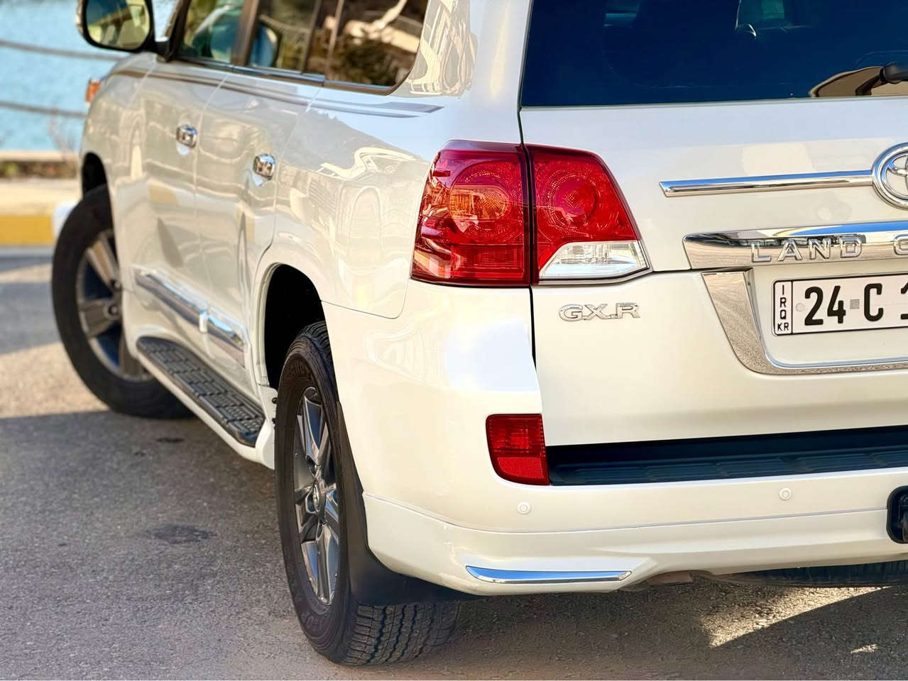 رقم السيارة : دهوك
موقع السيارة :دهوك
نوع السيارة :مونيكا GXR 6 
موديل السيارة :2015
المسافة المقطوعة:170KM
مواصفات:GXR فول موصفات 8 ايرباك مري گراج رقم سنويه جديده مع الهزه محرك وكير مامفتوح بشرط سياره حيل نظيفه 
ملاحظات:سياره حتا دعاميات بدون صبغ فيد بيها بي دي ئار 
سعر:388 بيها مجال بسيط 
للأستفسار :*********** واتساب فايبر كورك دهوك, العراق
