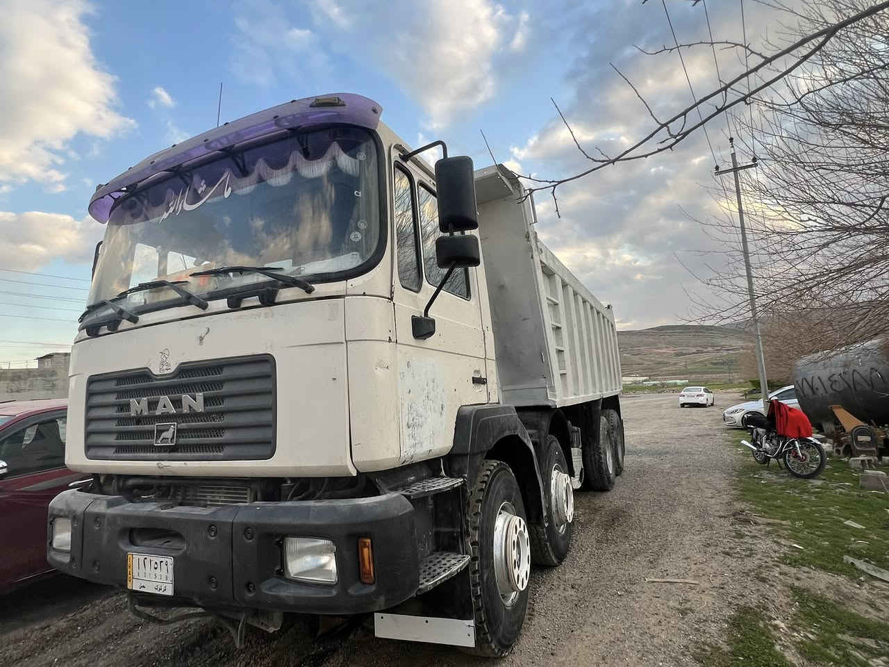 سلاوی. خوای. گەورەتان. لێبێت. مان. بۆفرۆشتن. مۆدیلی 2000  بێڕەقەمە سەیارەکە. مەجموعەی جیئێف گێڕومەکینەو ئەکسلی بەشەرت. قەمەرەی بۆیاخی نییە. .سعری 230ماعمەلە/***********
