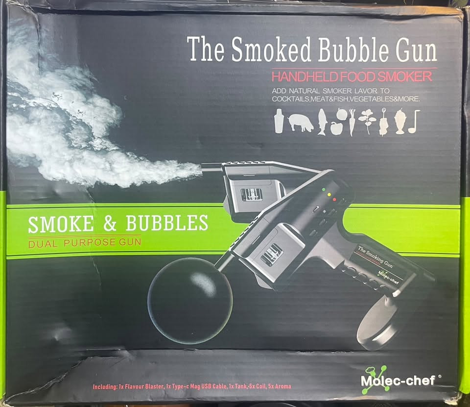 للبيع جهاز صنع الفقاعات المدخنة والدخان الغذائي الأصلي Smoke Bubble Gun 🔥

للبيع جهاز The Smoked Bubble Gun - Molec-chef جديد بحالة ممتازة، مع العلبة وكامل الملحقات.

✅ يستخدم لـ:

* تدخين المشروبات والكوكتيلات.
* تزيين الحلويات والأطعمة بالدخان.
* المطاعم، الكافيهات، والحفلات.
* إضافة لمسة احترافية لتقديم الطعام.

📦 المحتويات:

* الجهاز.
* كابل شحن Type-C.
* الخزان.
* ملفات التسخين.
* النكهات (حسب الموجود داخل العلبة).

💰 السعر: 280,000 دينار

📍 الموقع: (اكتب مدينتك)
🚚 التوصيل متوفر داخل العراق على حساب المشتري.
📩 للاستفسار يرجى مراسلتي على الخاص.

#جهاز_تدخين #SmokeBubbleGun #كوكتيل #مطاعم #كافيهات #معدات_مطاعم #العراق


**إذا كنت صاحب هذا الإعلان وتريد حذفه لأي سبب، رجاءا أرسل رسالة إلى الدعم الفني**