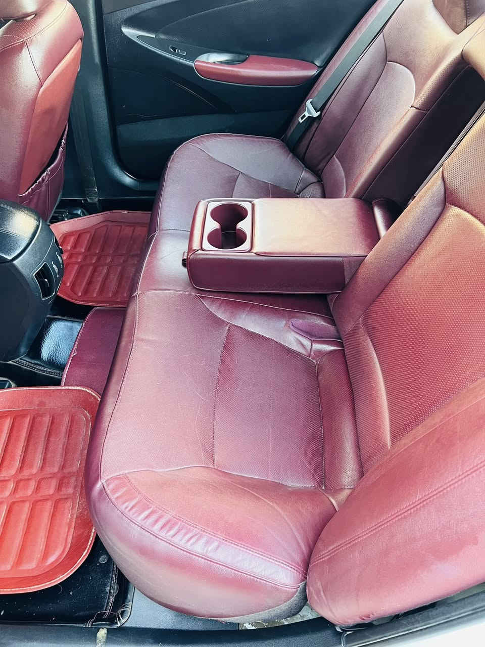 اللهم صل على محمد وال محمد
السلام عليكم..الى عشاق الجديد فقط

سوناتا 2014 خليجي فول مواصفات رقم بصره تحويل مشروع وطني السياره مكفوله من الضربه والتبديل بيه رش تجميل بالباب الامامي فقط والباقي مكفول السياره جديده جدا واحلى من الصور محرك 2400 دووش مامفتوح شرط بالكارتون جاهزه من كلشي مكينه وكير شرط الفحص حداديه ١٠٠/١٠٠ تبريد ثلج تدفئه تخم تاير جديد السياره بيه تراي وقياده تخبل مواصفات بانوراما سلايد روف طكتين تبريد خلفي مرايه شفط اشاره بالمرايه كشنات جلد دواخل ملكي اسود وماروني كشن كهربائي حساس خلفي لاقط ثلاث انضمه للقياده كروز سرعه شفتات استيرن تحكم بالستيرن ويل كب كروم لد امامي مكان السياره الناصريه السعر 136 للاستفسار ***********
