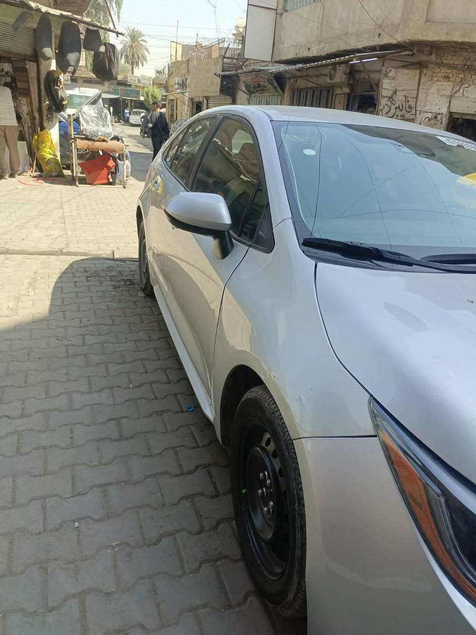 السلام عليكم من رخصه مدير الكروب المحترم كورلا موديل 2025 السياره دخلت  معوقين ونسد الترقيم مال المعوقين كالو تنفتح اني ابيع هلموجود اليريد ينتضر ينفتح الترقيم براحته واليريد يدفع كمرك براحته للاستفسار الاتصال على الرغم *********** الحادث مرفق مع الصور العنوان الشعب
