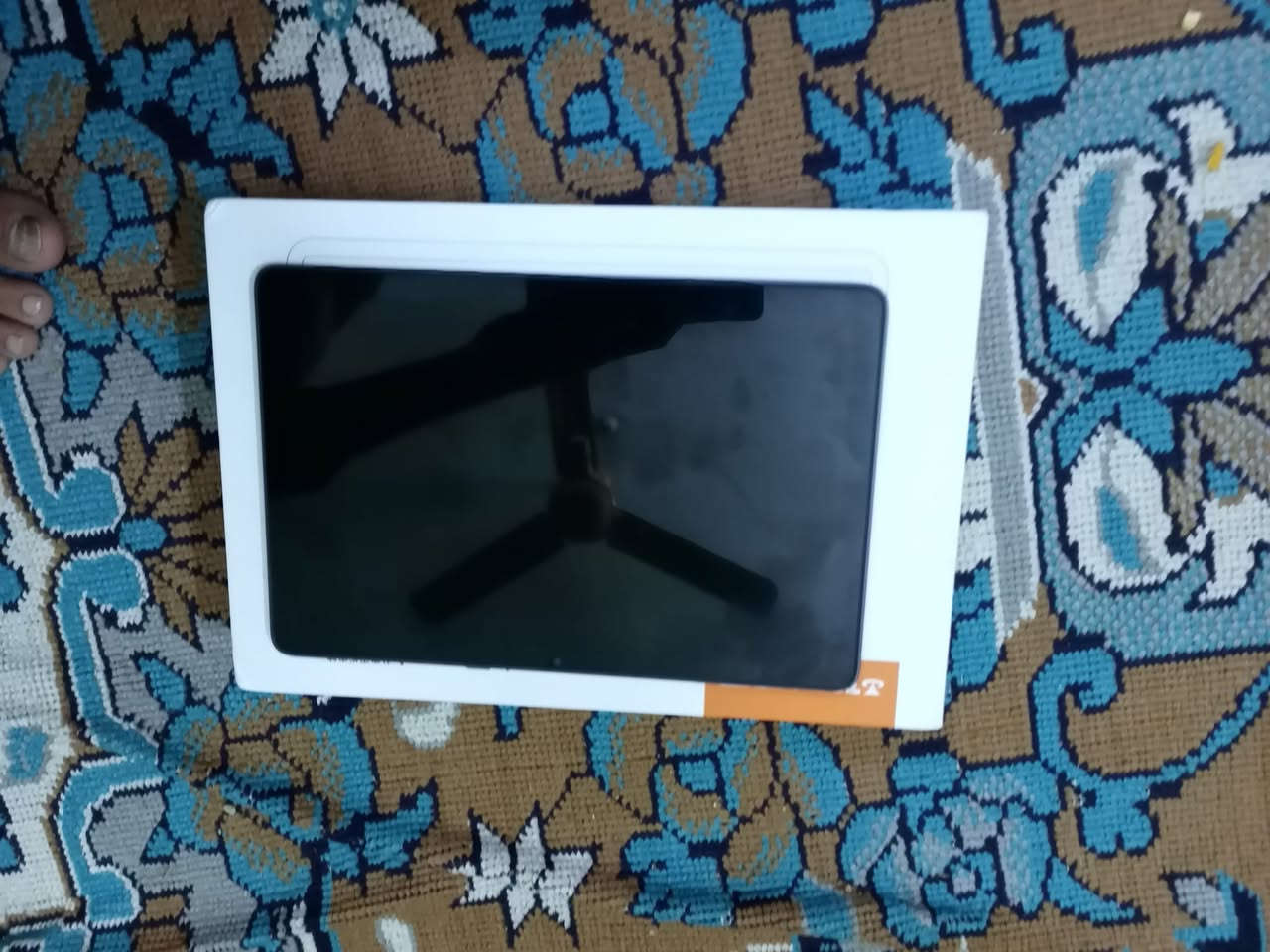 ايباد جديد الذاكره ١٢٨  سعرة ١٨٥  مكاني بغداد حي البتول قرب فلكة حي النصر رقم الهاتف ***********
