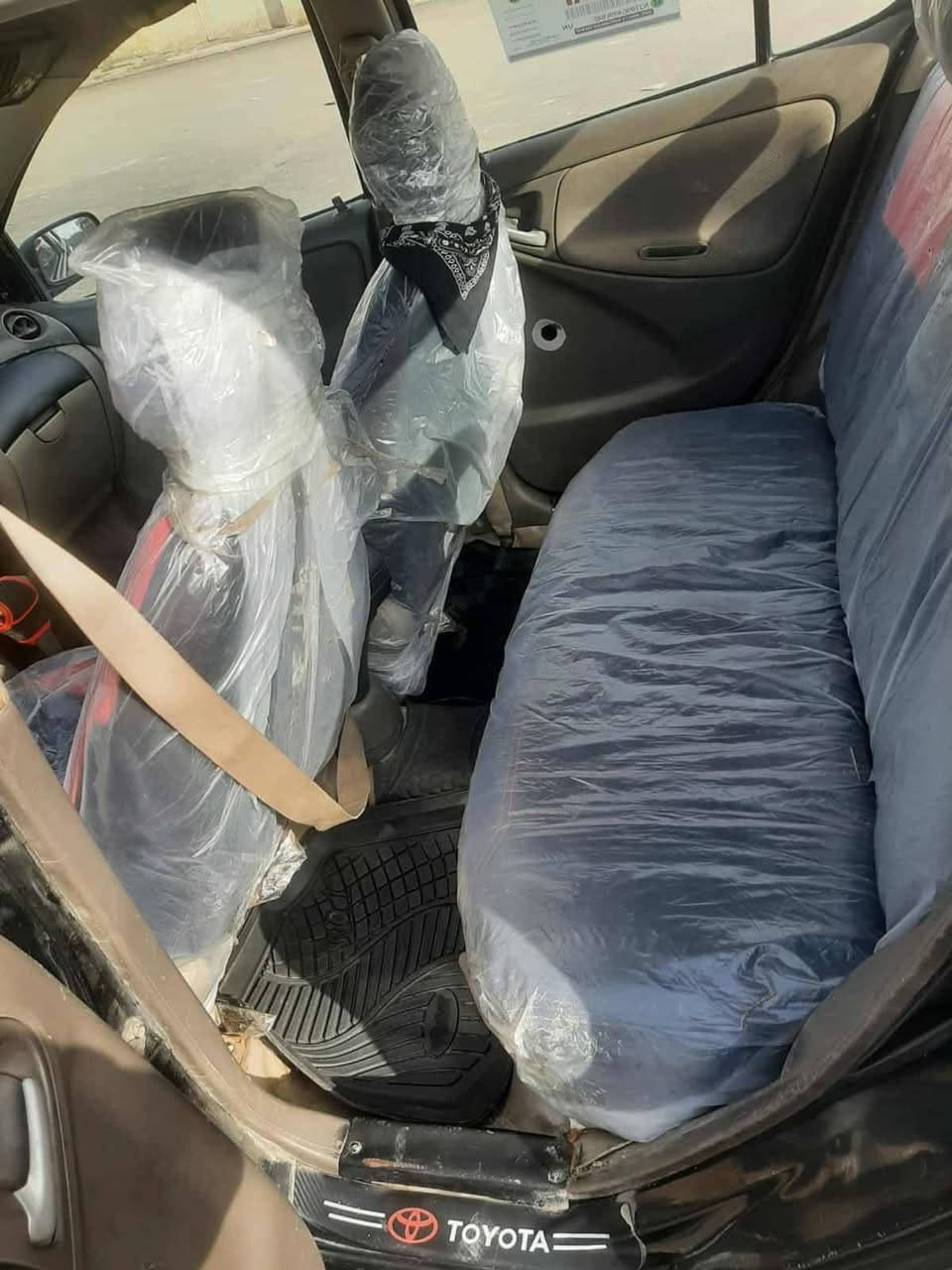 كورلا ايكو
2005
كير توماتيك
تبريد  بس ماشتغل ماعرف شنو بي
شاشه  
تايرات طخم جديد 
صبغ حزام
مكلف بل نشر هاذا رقم صاحبها 
بي واتساب 
 ***********
