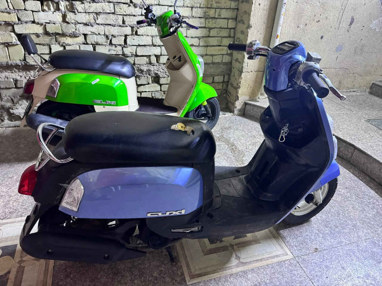 السلام عليكم درجه بوليس نوزل نضيفه نقصه  شغاله سلف نقصه بس قبق مل بانزين بس مكاني كربلاء سعر ٦٥٠ بيه مجال قليل  رقم الهاتف***********
