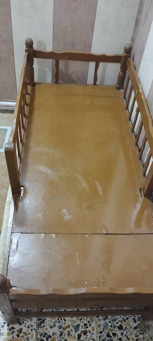 سرير طفل للبيع
قياسه 60*170
بسعر 25 ألف
عنواني بغداد مدينة الصدر


**إذا كنت صاحب هذا الإعلان وتريد حذفه لأي سبب، رجاءا أرسل رسالة إلى الدعم الفني**
