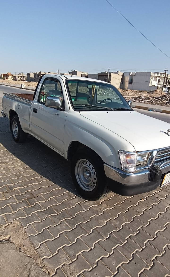 سلام وعليكم 
بيكم موديل 2001فلاحي
رقم صلاح الدين مشروع وطني لل28
بيه صبق بلبودي كير مكينه تخم تأير
السعر 75وبيه مجال بسيط العنوان 
كركوك رقم الهاتف/***********
