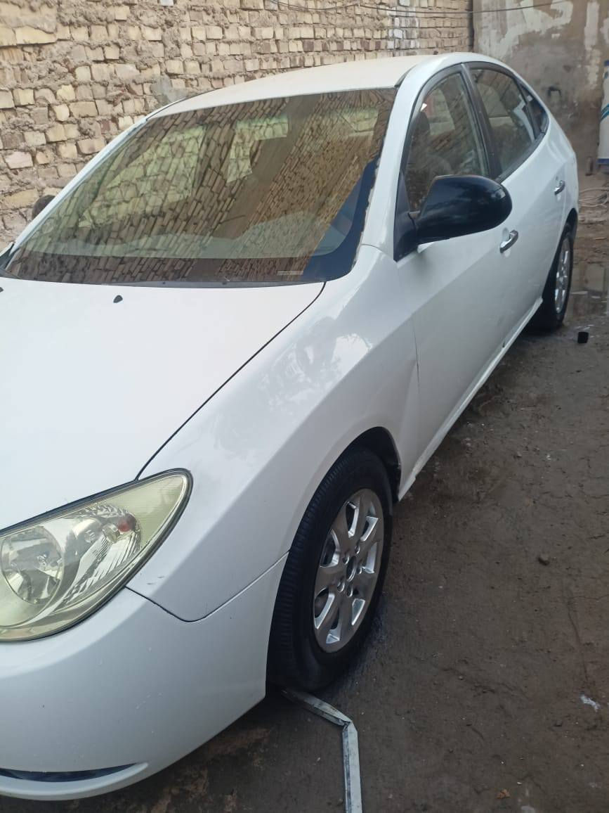 كصته جنطه  أدوات 
سياره مابيه سنويه 
مكينه وكير خير من الله سياره نضيفه 
تحم تاير جديد غرفته كلش نضيفه 
سياره مكانه حله محاويل 
***********
سعر لمطلوب ٣٨ ورقه وبيه مجال حك جيه 
سياره ٢٠١٠
حداديه جديده قبل سبؤع بدلته
