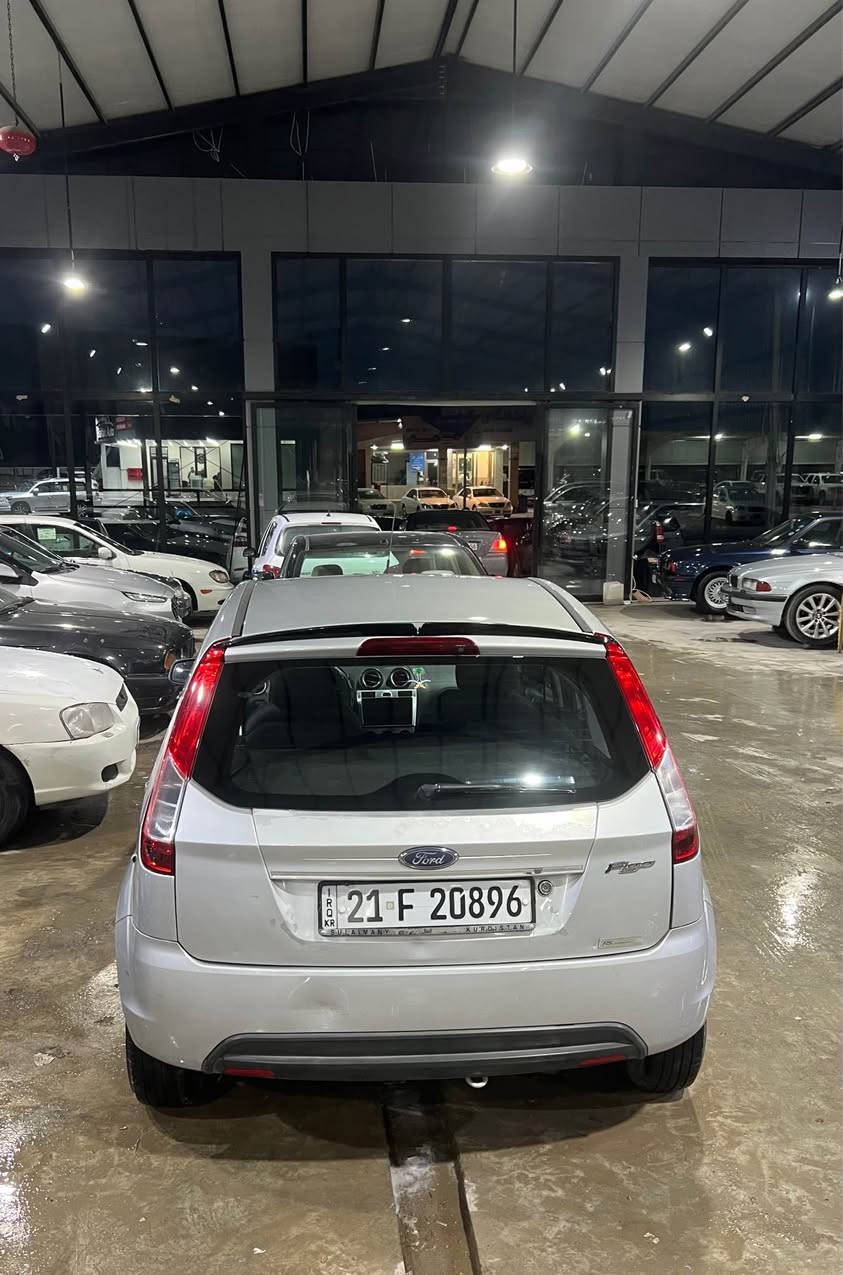 *********** ژمارەی خاوەنی!
بەناوی خودا 
فۆڕد فیگۆ 2014 سفری شەریکەی یNIVA  بۆیاخی نیە سەنەی تازەیە گێرو مەکینەو تەبریدو تەقەو رەقەی بەشەرتە  ناوو دەری پاک ماوەتەوە
سعر$٨٣و مەجال السليمانية, العراق
