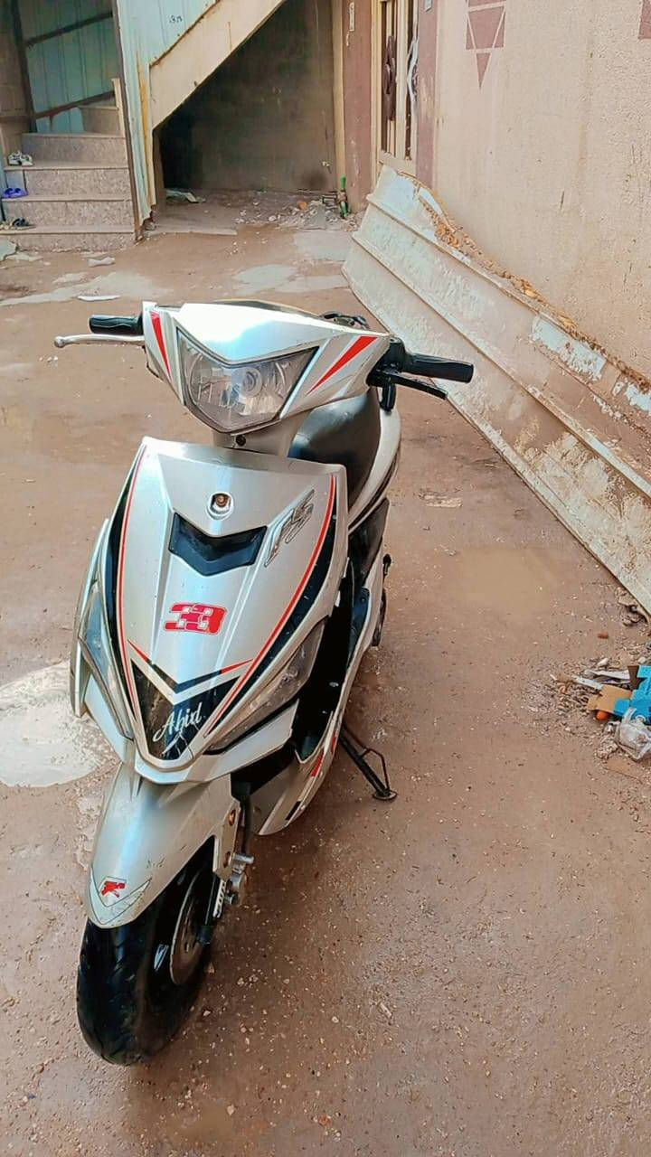 دراجة سكنس للبيع
نضيفة، مكينة ما مفتوحة وقوية
شلعة تخبل مكفولة وطيارة 
السعر 450 وبي مجال قليل 
مكان الدراجة: كربلاء حي العباس
كفالة عامة مكينو وشاصي وشغالة نگرة سلڤ هندر واحد
📞 الرقم: ***********
أو مراوس، شعندك عندك نزل الخاص مغلق
