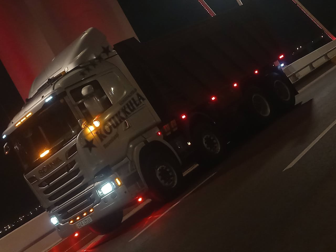 سلام عليكم سكانيه البيع مكينه ٥٠٠ عرجه بدون اكلج تخم تاير فول موصفات مكان بصره ابو الخصيب الاستفسار *********** موديل ٢٠١٦
