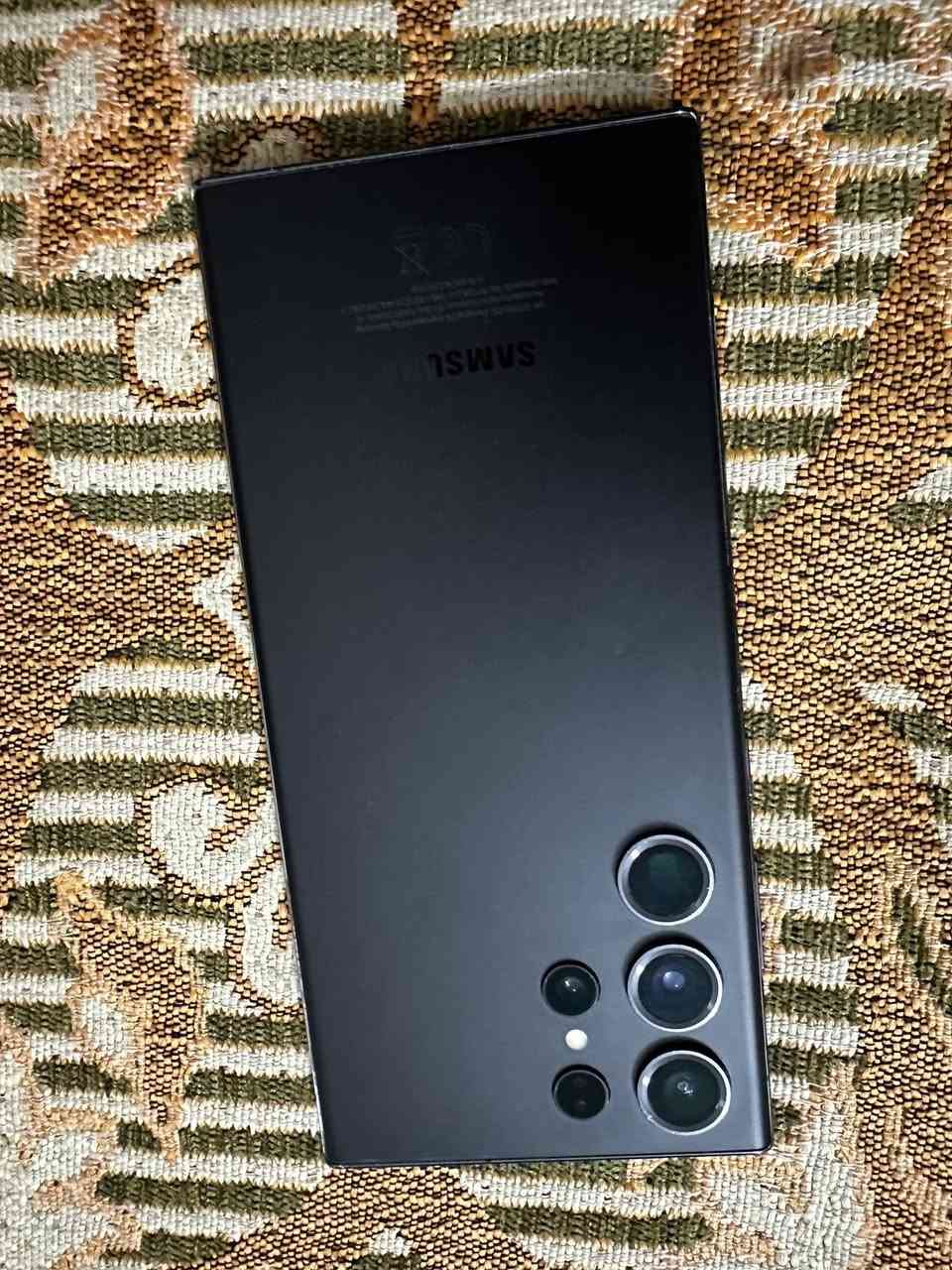 السلام عليكم ورحمه الله وبراكته سامسونك اس 23الترا للبيع ذاكرة 256 دبل سيمكارت شرق اوسط الجهاز نضيف وكلشي ممبدل بي بس بي بعض الشخوط اثر كفر السعر 700وبي مجال ماويا ملحقات فقط بي لزكة ضد الكسر هذا رقمي *********** الجهاز يخبل
