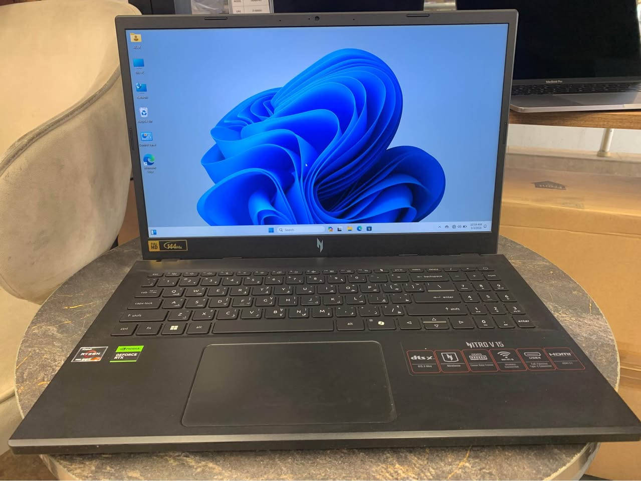 🔥 لابتوب قوي للألعاب والأعمال – عرض مميز 🔥  

💻 Model: Acer Nitro V 15  

⚙️ المعالج (CPU): AMD Ryzen 7 7735HS  
🧠 الرام (RAM): 16GB DDR5  
💾 التخزين (Storage): 512GB SSD Kingston  
🎮 كرت الشاشة (GPU): RTX 4060 8GB خارجي  
🖥 الشاشة: 15.6 بوصة Full HD – تردد 144Hz (ممتاز للألعاب)  

✅ أداء قوي جداً للألعاب الحديثة  
✅ مناسب للتصميم، المونتاج والبرامج الثقيلة  
✅ سرعة عالية بفضل SSD وDDR5  

💰 السعر: 1035$  

🚚 متوفر توصيل لجميع المناطق  
📩 للحجز أو الاستفسار راسلنا خاص (Inbox)  

⚠️ **الكمية محدودة – احجز قبل النفاد أربيل, العراق


**إذا كنت صاحب هذا الإعلان وتريد حذفه لأي سبب، رجاءا أرسل رسالة إلى الدعم الفني**