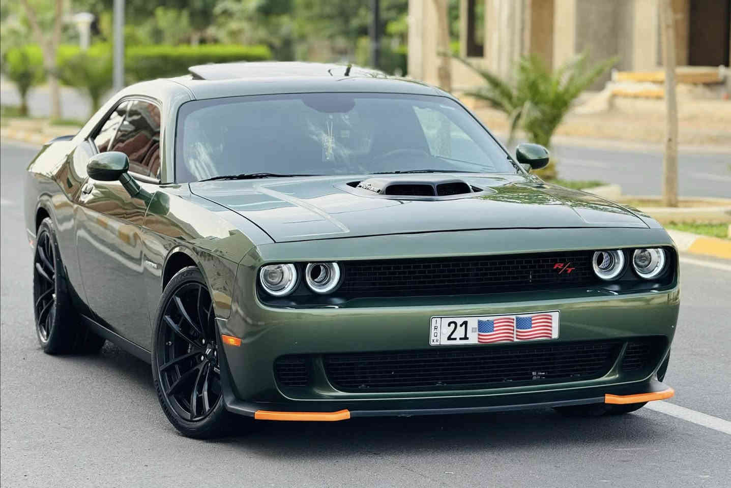 سلام عليكم      
CHALLENGER 
     SHAKER 
المحرك : 5.7L 8
الون: GREEN
موديل: 2022
ماشيه: 24 MI
الموصفات 
    ‏SUPER
TRAC KPAK
رادر جانبي
شاشه جبير 
دركه تدفئه
سقف اسلايت
دركه كهربائي
عينة sport ابيض
مثبت سرعه
تحديد مسار
نضام اسبورت
بصمه ابواب
كشنات كنتاره                             
كشنات خزن
كشنات كهربائي
كشنات تدفئه تبريد 
تدفئه ب مري جانبي
حساس خلفي
تشغيل عن بعد
شفتات بالستيرن
كاميرا خلفية دوار
فچوچ بريمبو بلاد مال srt
امامي 6 بستم
الخلفيات 4 بستم
دركة وايد بودي حرف الD
ويل SRT قياس 20
اطارات امامي خلفي285
هدرز srt
شوتة مفتوحة 
ضرره جاملغ بنيد 
ضرره بدون دواخل
صورضرر ب منشور 
جميع ايرباكات سليمه      
سعره 283 بيه مجال
📍مكانه ديالى خانقين 
رقم سليمانيه شرط تحويل 
للاستفسار***********

