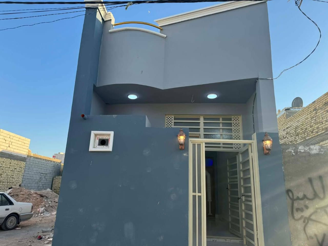 🏡✨ بيت للبيع – فرصة مميزة للسكن ✨🏡
📍 الموقع: الكوفة – حي ميسان، شارع الزوار
خلف سكله الكرعاوي
🔹 المساحة: 60 متر
🔹 التصميم: خرطة كربلائية مرتبة
🔹 نوع البناء: صب + طابوك نهروان
🔹 يحتوي على درجولة
💰 السعر: 33 مليون دينار
(قابل للتفاوض)
📞 للاستفسار والتواصل:
***********
⚡ فرصة مناسبة للسكن وبسعر مناسب
والله يكتب نصيب المشتري 🌹
