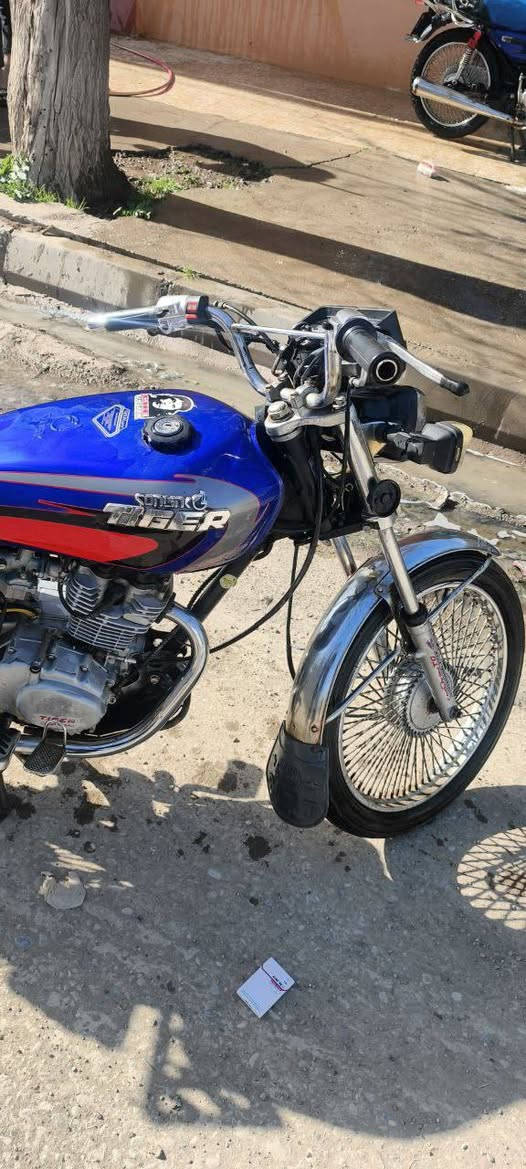 موطور للبيع تايكر موديل 2020
شرط كلشي ما يعوزه 
السعر 350 وبي مجال رقمي  ***********
