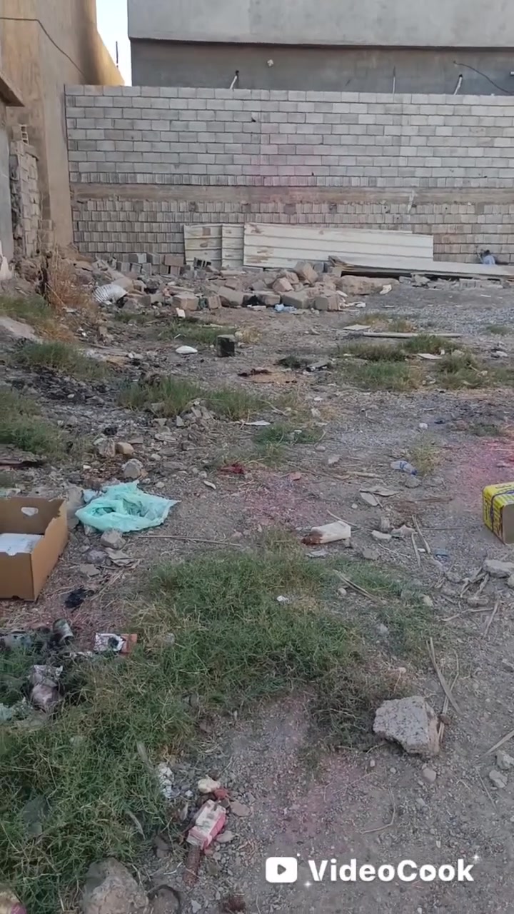 سلام وعليكم قطعة ارض للبيع المساحه 134م طابو صرف الموقع العنبكيه داخل الفرع البصف مدرسة الجوده الاهليه خدمات كامله السعر 22 وبيه مجال الشراي هذا رقمي ***********
