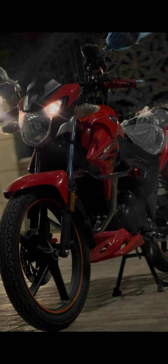 هوجي موديل 2023 صار شهر من مشدود أوراق كامله مكمرك مسحوب قرص اسويجات اثنين بصمات اثنين السعر 16 ونص وبي مجال شراي يتصل مكاني رمادي ***********
