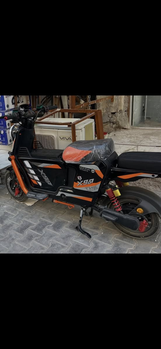 دراجه اكس 900 كفاله من كلشي صارلها اقل الشهر من ماخذها سعر600 وبيها مجال قليل
***********
