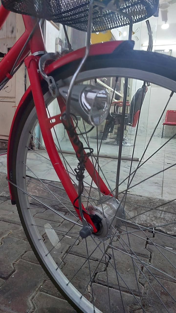 بايسكل للبيع ياباني گير وحساس اللايت موجود حجم 26 احمر جاهز السعر 125 عنوان كركوك ***********9
