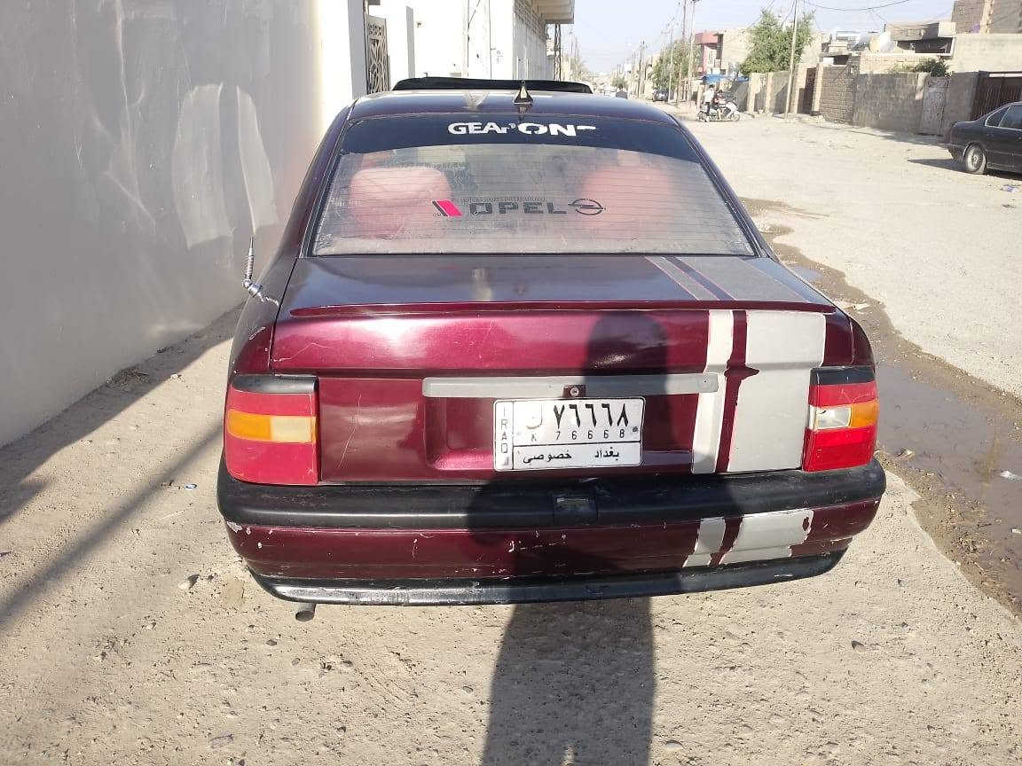 للبيع
فكترا 1989
كير ومحرك خير 
من الله ترايك لبغداد
وسعرها مناسب جدآ

***********
