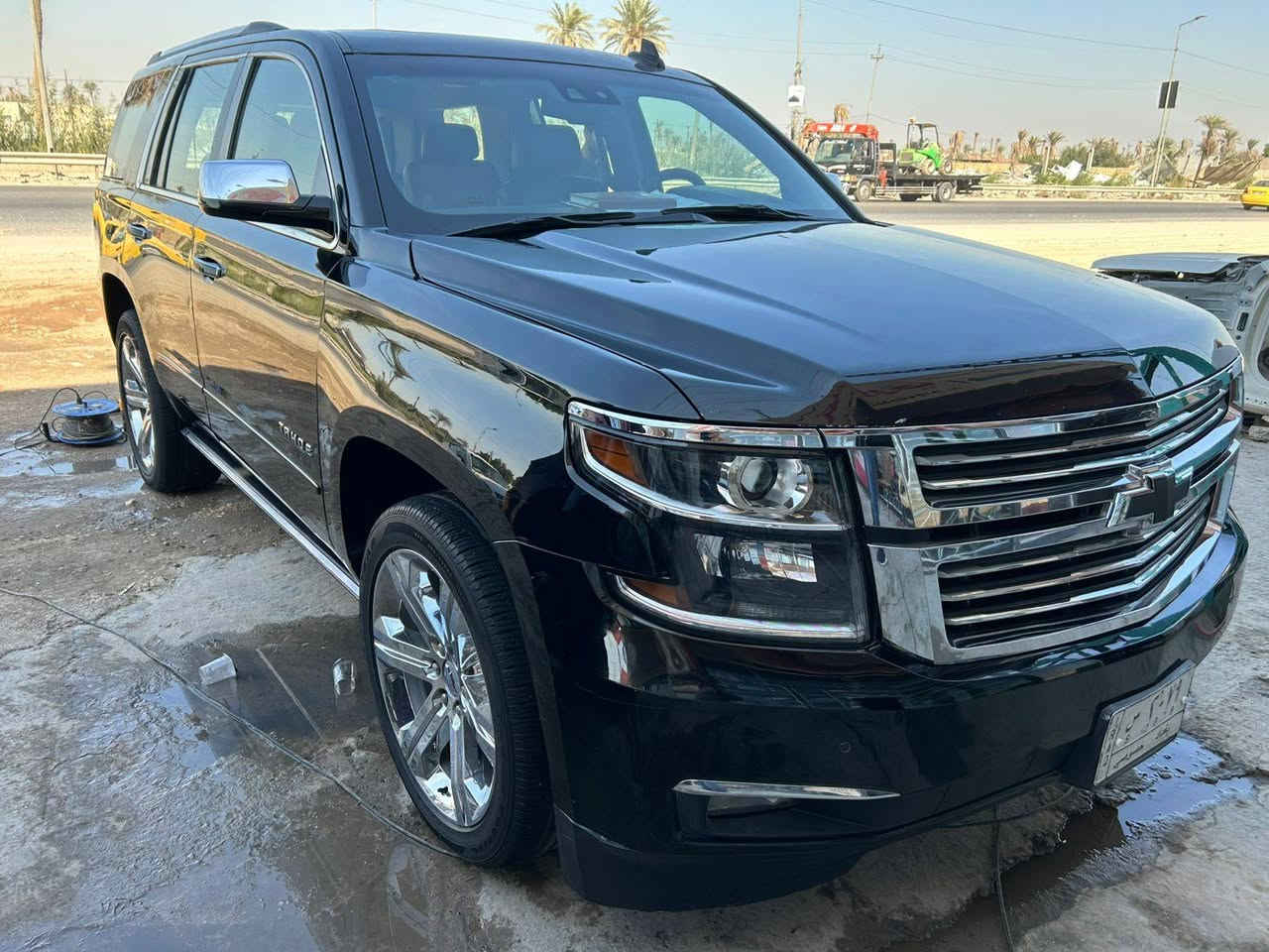 تاهو 2015 LTZ لون اسود ملكي 
فووول
محرك v8 5300
داخل اسود 
سلايد
بصمة تشغيل 
٤ ابواب+صندوق بصمة
حساسات امامي
حساسات خلفيه
رادار امامي
رادار خلفي
رادار جانبي نقطه عمياء
كشن رجاج تحذير
لايت ناصي زنون وعالي بلادي  
ترحيب جانبي 
مري شفط
كروس سرعة
سكليتر كهرباء 
تحديد مسار 
رادار جانبي نقطة عمياء
حساس مطر 
ستيرن تدفئة 
ستيرن كهرباء
تحكم ستيرن
كشنات كهرباء 
ميموري كشنات 
كشنات تبريد  تدفئة 
مخرج كهرباء
مخارج usb
مخرج HDmi
شاشة خلفية Dvd
كامرة خلفية
ويل قياس ٢٢اصلي
السيارة جديدة 
السيارة رقم بغداد  بأسمي تحويل ثاني يوم 
الاستفسار***********
