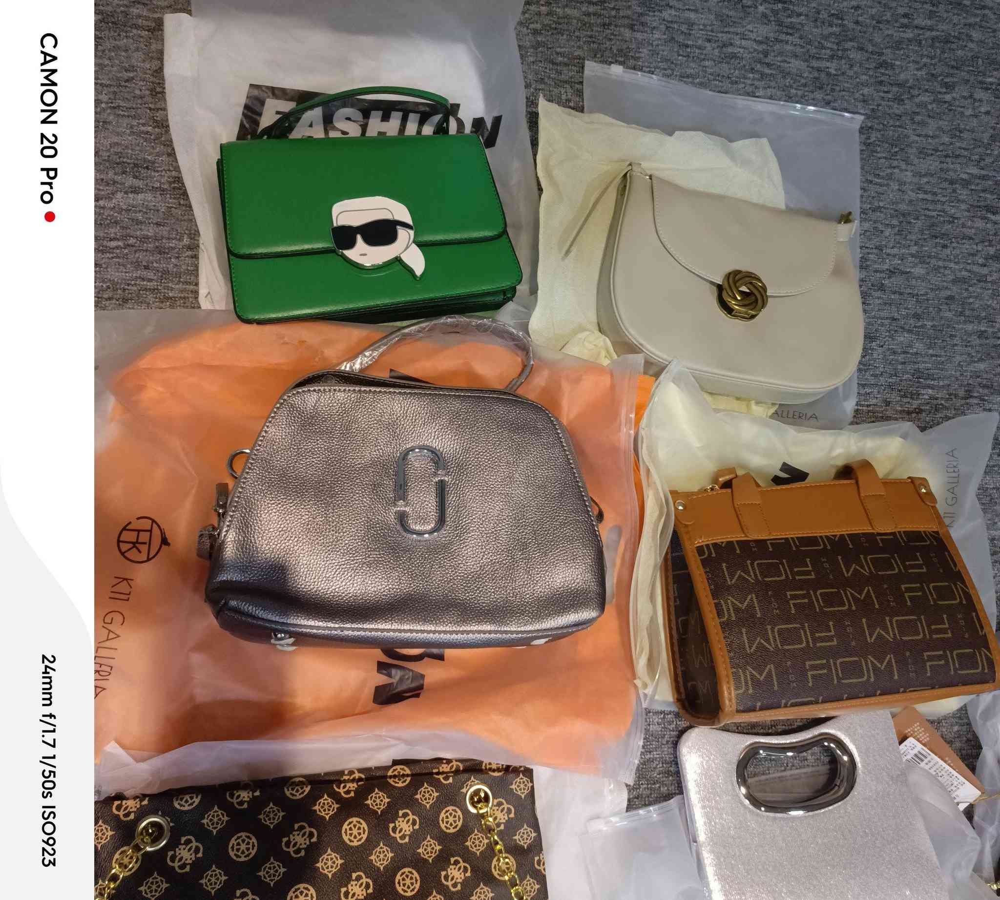 ماستر جنن وماركات ويمكم الاجياس قروهن الاكبار ع25 يبيعوهن ولاصغار اقل وحده ب15 شلعه كامله اشوف اسعاركم الي سعرها مناسب واغلبكم تعرف جملة القطعه بيش اذا يناسبني السعر عليكم بالعافيه


**إذا كنت صاحب هذا الإعلان وتريد حذفه لأي سبب، رجاءا أرسل رسالة إلى الدعم الفني**