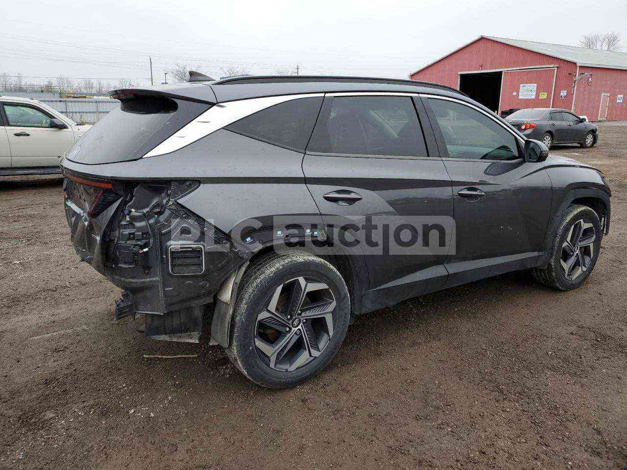 سلام عليكم توسان هايبرد موديل 2022فول مواصفات تتقدم وترجع بالريمونت صور الحادث بالمنشور ماشيه 31الف محرك 1600مفتوح ***********السعر172
