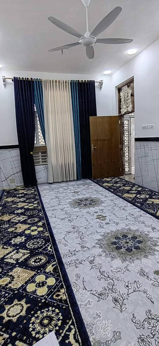 بيت للبيع حي المبروكة المساحة ١٥٠ بناء طابقين للستفسار الإتصال على الرقم ***********
