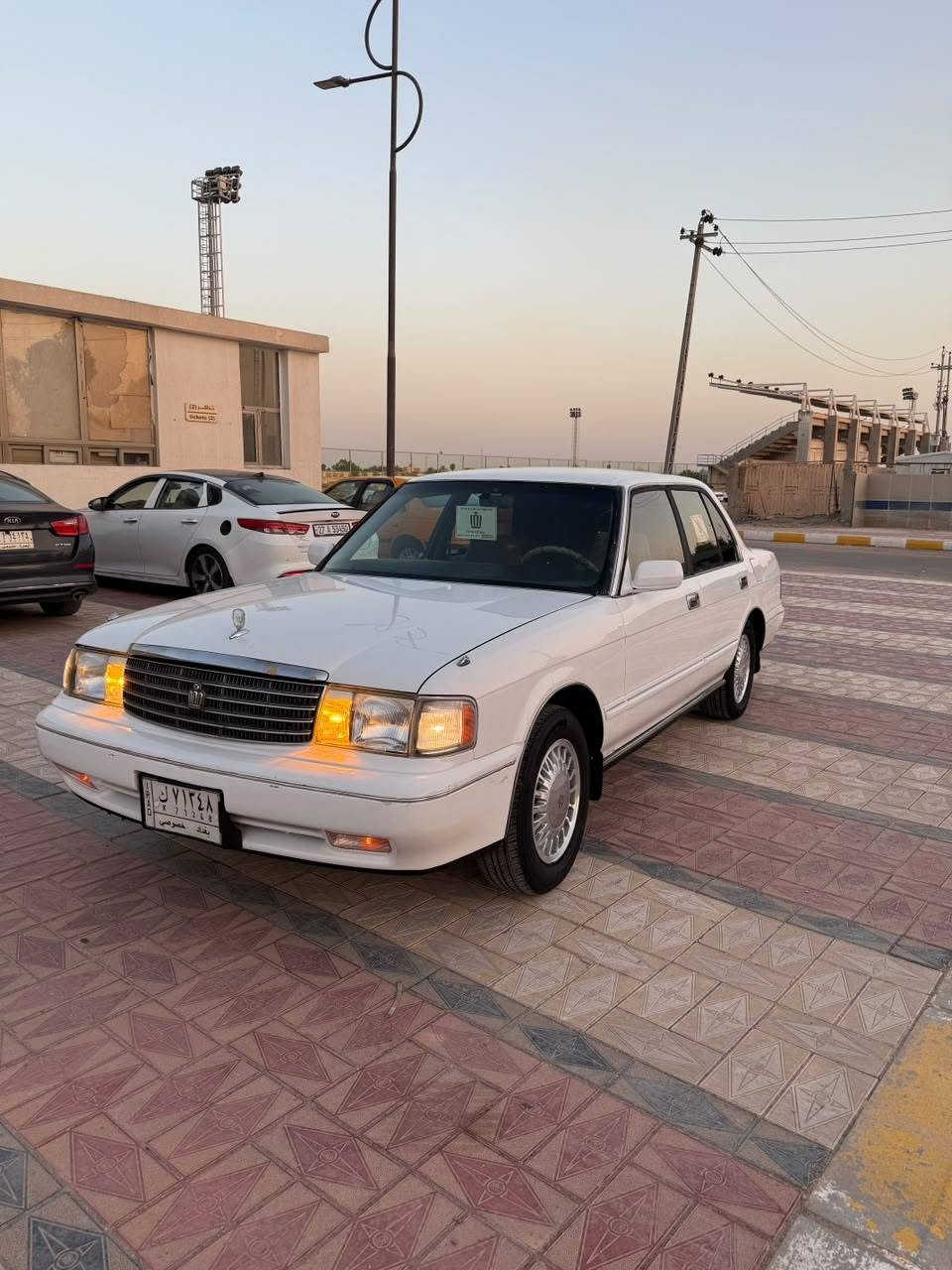 السلام عليكم 
أرنب مكفوله من الكصه ونقل الجثه 
والعيب الشرعي وأصوليات 
طخم تاير جديد 
حداده جديده
تبريد شغال ثلج ❄️ 
محرك وكير جددد
غرفة السياره شرط بلكارتون 
مرشوشه جمالي 
سنويه مجدده
مداور مباشر 
موديل السياره 1995
كهربائيات كلها شغاله 
ويل كب جديد 
سياره مالت جناي 
وجاهزه كلش 
السعر 65 وبيه مجال بسيط كلش
 للأتصال ***********
