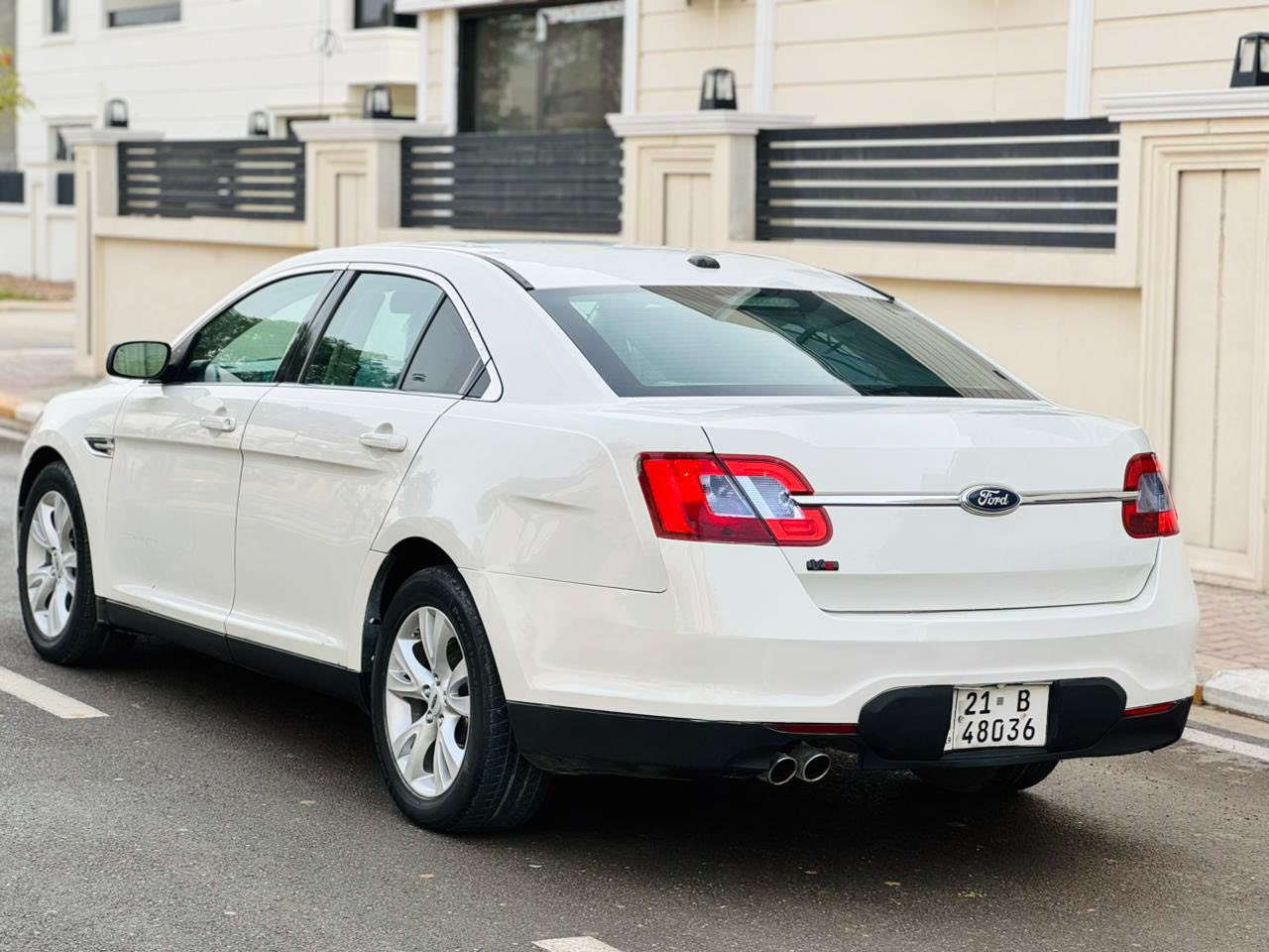 السَلٱمٌ عـَلـْيگمّ
سعر( 93 )ورقه 
للاتصال ***********
فورد تورس 2011
 موصفات sel
محرك 6 سلندر  
حجم محرك 3500
 سونار مرفقه
كشنات امامي كهربايي
شفتات استيرن 
دواخل سياره جديده
دواخل صاج 
حساس  خلفي 
لايتات زنون 
 تحكم استيرن
وثبيت سرعه 
مانع انزلاق 
 تبري تدفئة شغال
كير محرك جديد شرط
صدر امامي خلفي جديد
تخم تايرات جديد
‏كهربائيات—كله شغال -
شرط سياره جاهزه 
تحويل مباشر
سياره مابي نواقص بدون مصرف 
رقم سليمانيه جديد 
سنويه جديده لحد 2029
شرط تحويل او غرامه 
تحويل مباشر 
عنوان ديالي خانقين ✅
