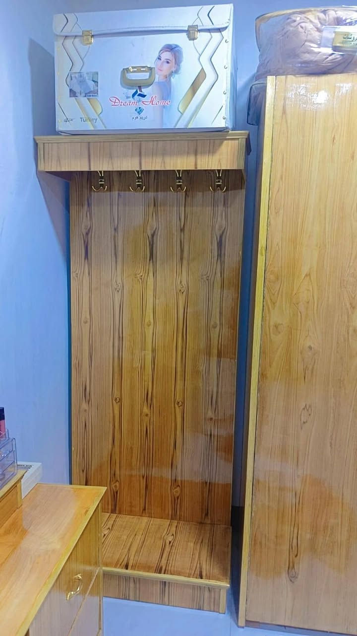 السلام عليكم غرفة نوم جديدة  للبيع  هاذه الرقم مفتوح خط واتساب 
***********

