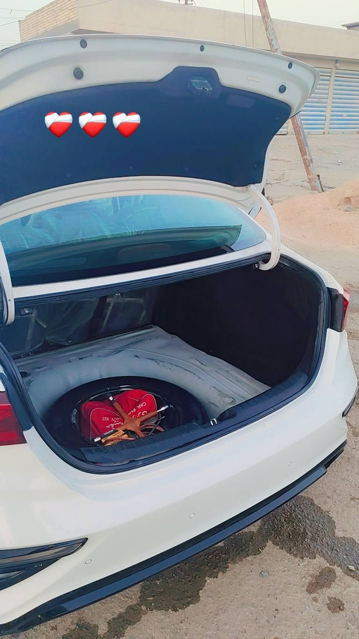 السلام عليكم
فورتي وارد أمريكي
محرك 2000دوش
رقم أربيل بسمي
شرط التحويل
هزه منتهيه
السنويه 2027تنتهي
المكان بغداد الكماليه
المواصفات فول
ماعده البصمه والفتحه
السونار موجود بل صور
***********
