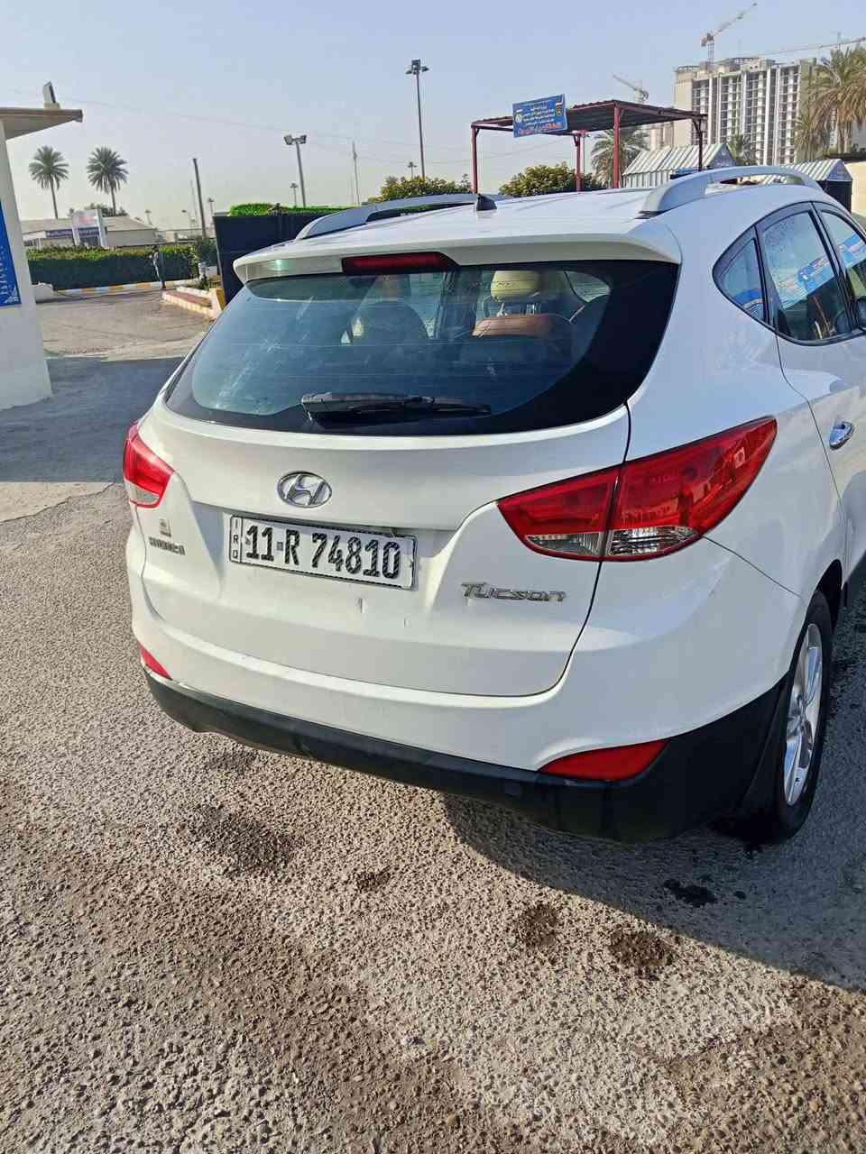 السلام عليكم
توسان للبيع موديل 14 السيارة جاهزه برغي ماتخلي عليها والسونار بيها كلشي موضح رقم بغداد بسمي 
العنوان بغداد  السعر ب137 اي استفسار على الرقم ***********
