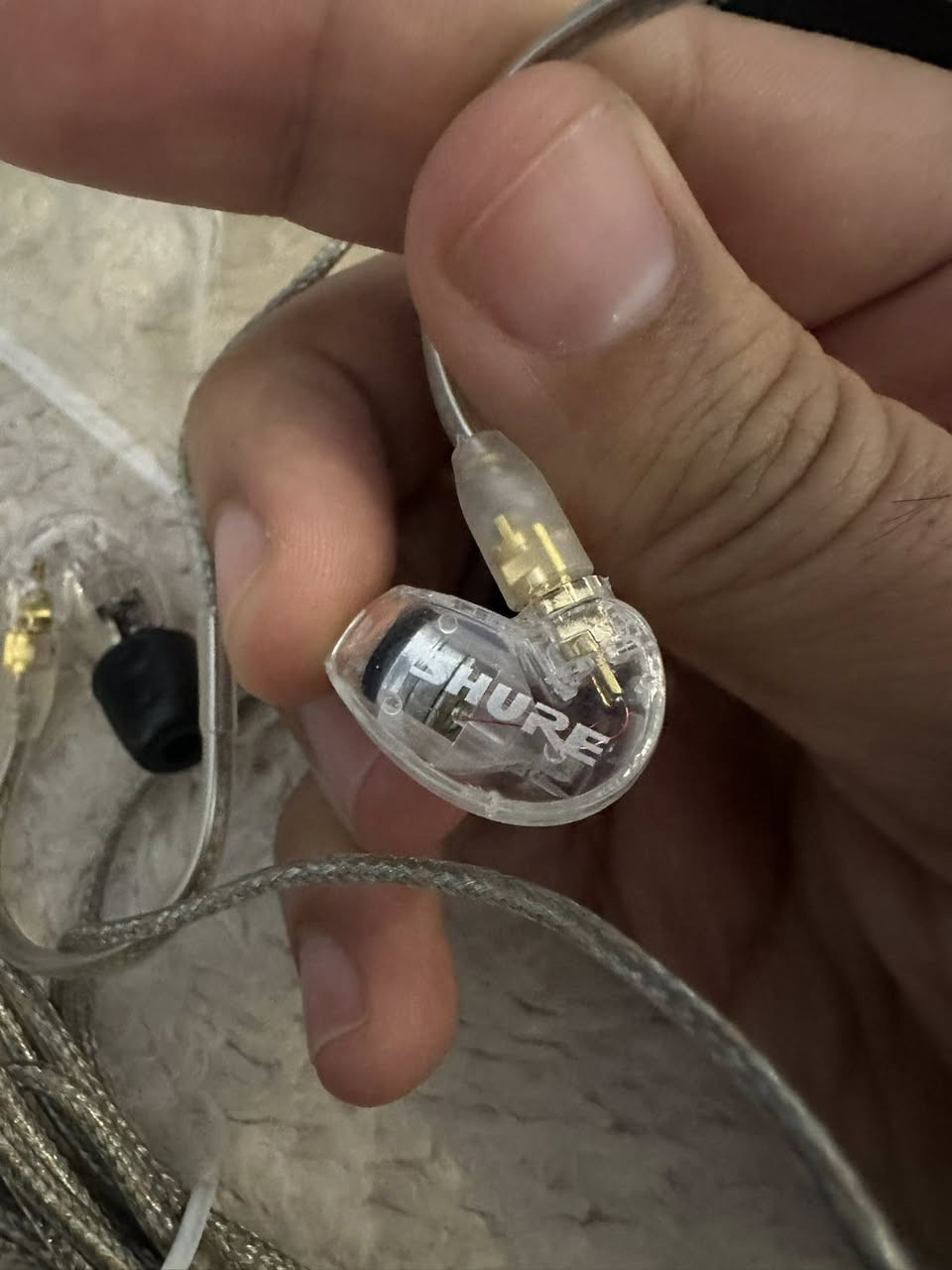 1-Technics eah az100
2-Shure se215

3-Ugreen high resolution LDAC Bluetooth receiver


**إذا كنت صاحب هذا الإعلان وتريد حذفه لأي سبب، رجاءا أرسل رسالة إلى الدعم الفني**