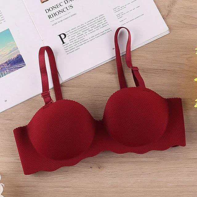 #جديدنا لاينتهي👙
حمالة صدر نسائي👙
درجة اولى…اسفنجة بدون عظم 
كوالتي عالي وخامة راقية✔️
✨ قطعه واحده  مسطح ماتبين تحت ملابس 
✨القماش تركي درجه اولى 💯🇹🇷
✨مريحه جدا بالبس 
✨حمالة الصدر غير مقصوصة بدون خياط 
✨وتسمح بمرور الهواء 

القياسات :- 32/34/38/39
5الوان متوفرة:-
(ماروني-بصلي-بيجي-وردي فاتح-اسود) 

السعر 6 الف


**إذا كنت صاحب هذا الإعلان وتريد حذفه لأي سبب، رجاءا أرسل رسالة إلى الدعم الفني**