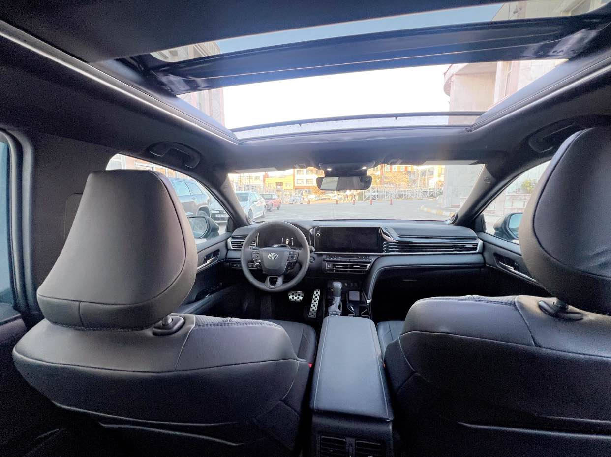 ***********- بي واتساب
***********-
للبيع كامري موديل 2025  فول فول مواصفات  هايبريد بانوراما داتاشو  قفل مواصفات  لون مميز سعرها 260 ورقه و بيهه فقط 2 قطعه صبغ جاملخ  و باب جهت النفر  بدون شاصي و ب ون دواخل رقم شاصي موجود مع الصور  مكان السياره قضاء عقره بين اربيل و دهوك اكر, نينوى
