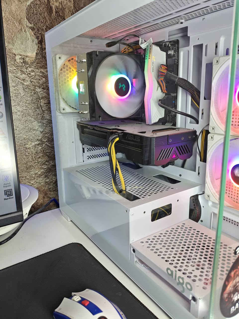 🔥 للبيع PC Gaming — شبه جديد + شاشة 2K 165Hz 🔥
فرصة ذهبية جهاز نظيف 100% — استخدام شهر فقط 👌
جاهز للألعاب والتصميم والعمل بأداء قوي 🚀
💻 المواصفات:
✔ معالج: Intel Core i5 14400F (جيل 14)
✔ كرت شاشة: RX 6700 — أداء قوي للألعاب
✔ رام: 16GB DDR4 3600MHz RGB
✔ تخزين: SSD NVMe 1TB سرعة عالية
✔ لوحة أم: B760
✔ مزود طاقة: 600W
✔ مبرد معالج: DeepCool AG400
✔ كيس: جديد
✔ شاشة: GALAX 2K — 165Hz (دقة عالية وتجربة لعب ممتازة)
🎁 الملحقات هدية:
✔ ماوس
✔ كيبورد
🎮 مناسب للألعاب الثقيلة + التصميم + العمل
💰 السعر: خاص لأن مكلف بالنشر
📅 الاستخدام: شهر
📍 الموقع: بغداد - مصفى الدورة
📞 للتواصل: ***********
📸 صور الجهاز موجودة عند الطلب
🛠️ ضمان الجهاز ساري
🔥 لا تفوت الفرصة — جاهز للاستخدام فوراً 🤝 للجادين فقط
