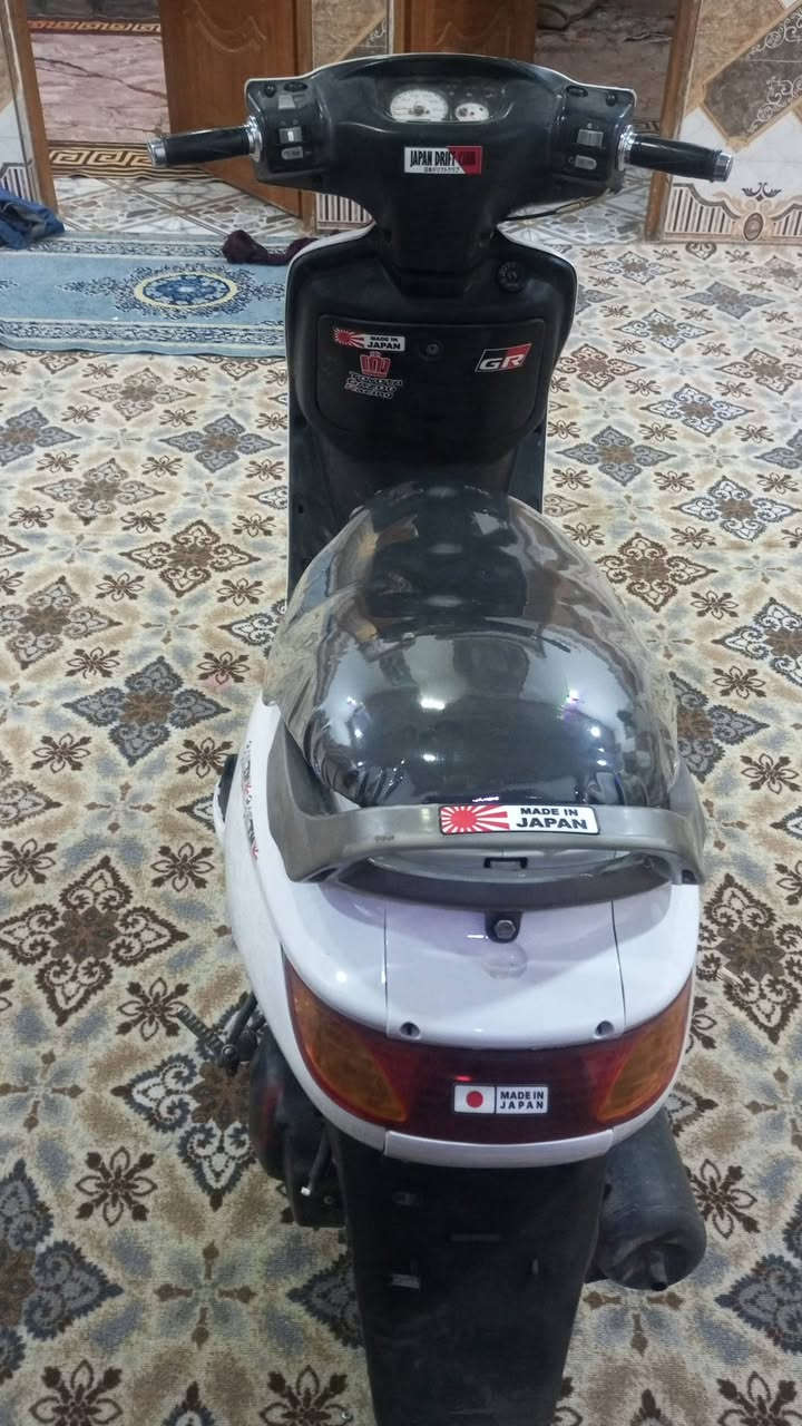 للبيع فراشه نكره سلف كهربائيات شغاله محرك نهضه ونعومه فول نجف حي العسكري كبل ***********سعر ٤٠٠ بيه مجال
