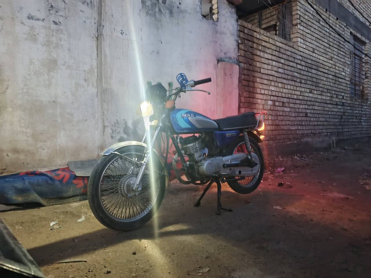 سلام عليكم اربعه كير موديل 2020 دراجه نضيفه وحلوه اوراق اصولي (اصولي مو سكنر) سعرها 400 شراي يتصل وبي خير ويدلل ***********
