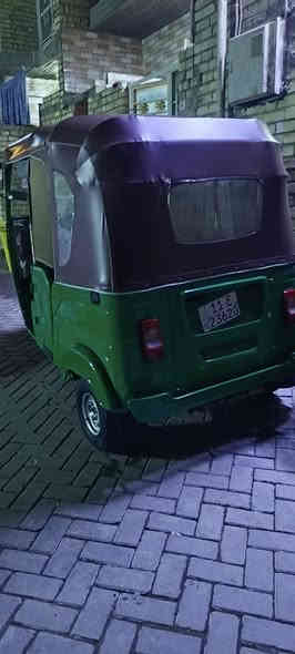 تكتك موديل 2022 شهر السادس
كلشي موضح كدامكم ارقام اجنبية 
السعر 8800 وبيه مجال للطيبين 
للاتصال ***********
