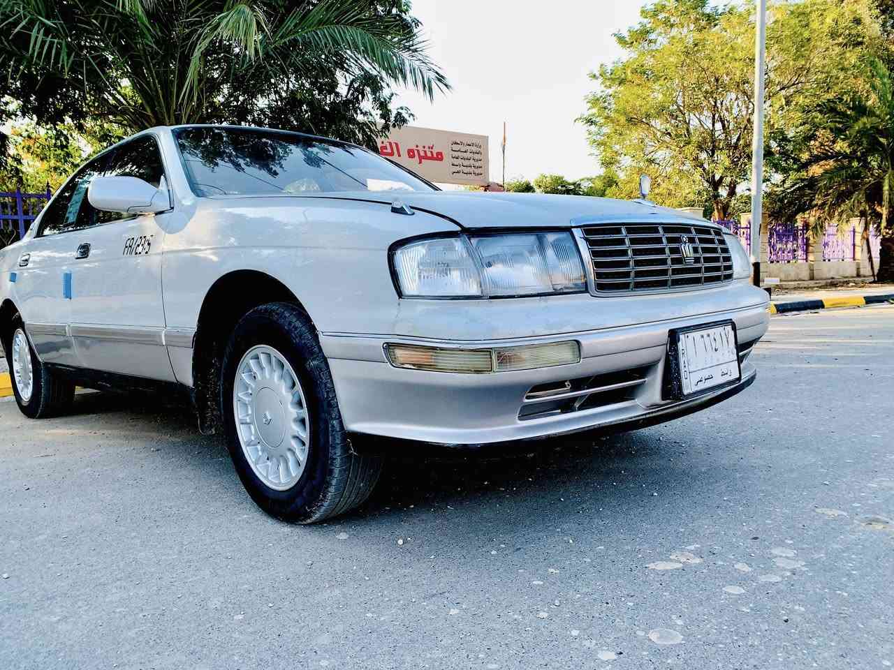 تيوتا كراون 1994رقم واسط تحويل مباشر
كفاله عامه ماعدا الحجل مصبوغ ابيض لؤلؤي محجل سياره نضيفه وجديده تبريد جاهز
محرك بطه 2500
تخم تاير 
حداده وباتري 
كهربائيات كلها شغاله وعلى وضع الشركه 
ستيرن بلاد مو مثل السيارات الباقيه بي بوش هذا لا مقفول 
فول رزانه لان مابيها تحوير فول عزل كتم بلاد
الجنطه على فرشها البلاد
كاعيه جلد 
غرفتها بلاد جديده
عنوان والسط الكوت 
السعر 63 وبي مجال ماتشتري لا تعلق هذا جديد مامركع 
***********
