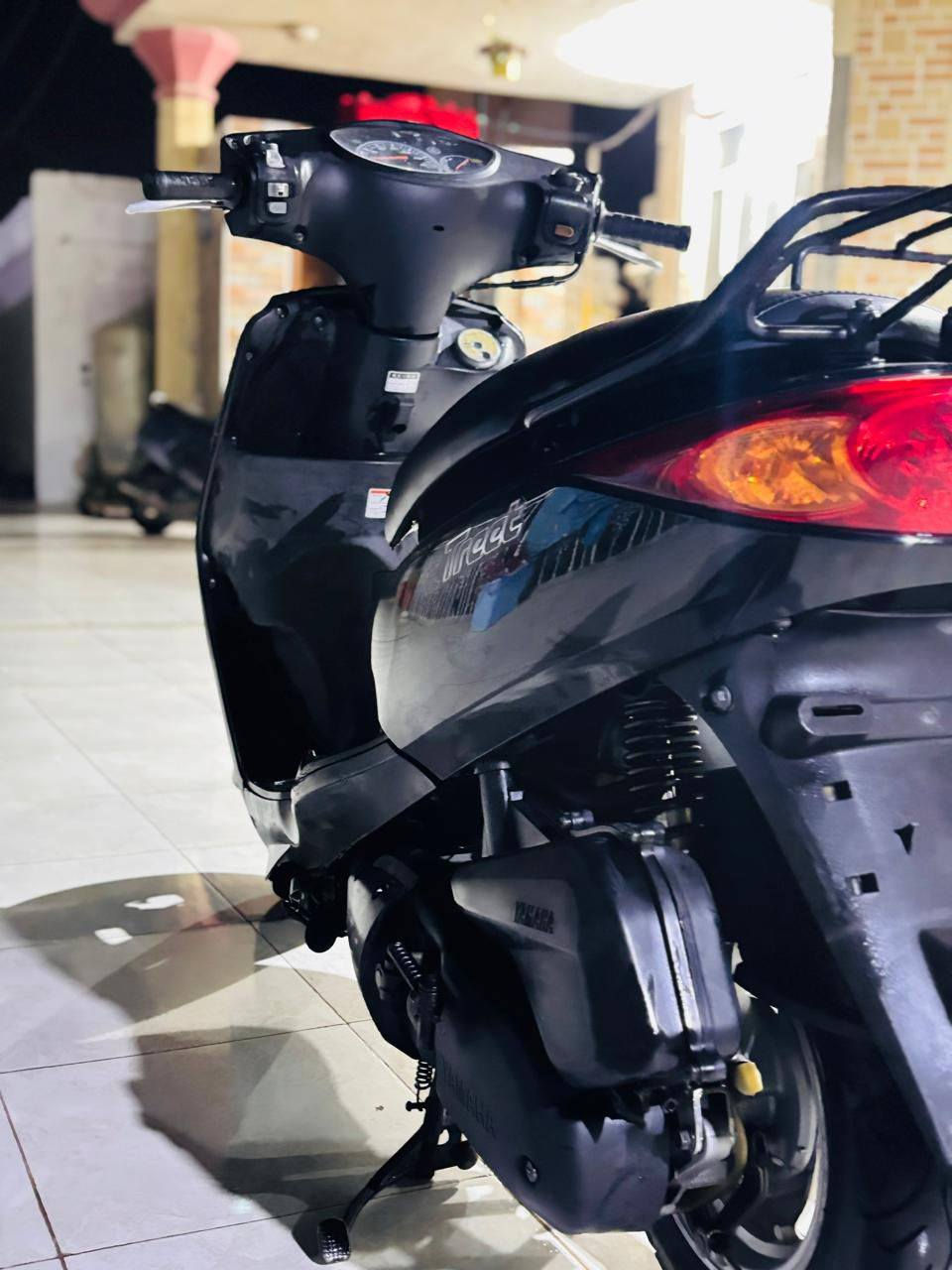 سلام عليكم دراجه اكزز رمبه صارلها ٥٠ يوم من طالعه كفاله من كلشي
السعر مليون وربع وبيها مجال قليل / ***********
