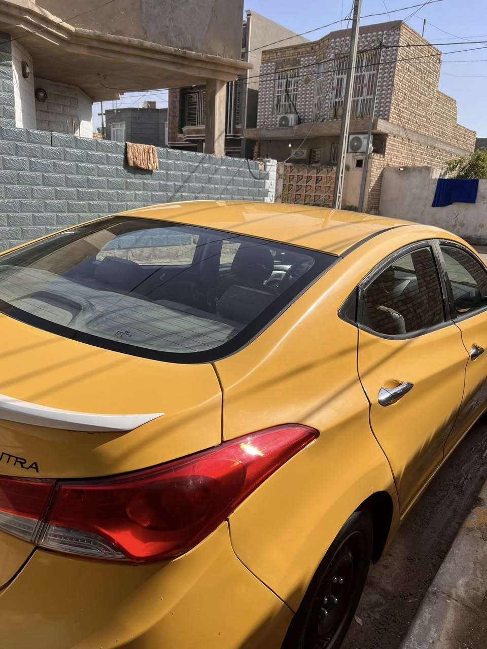 السلام عليكم
النترا تكسي موديل 2013 خليجي مكينة 1800 المرغوب رقمها ١٧ مثنى ورقمها مميز  فول مواصفاة شاشة تحكم فتحة بانوراما بصمة شبه مكفولة السيارة بيها اقل الشبر بالبنيد رصعة وخير من الله كير مكينة نظيفة بـاسمي كبل اداور مكاني الديوانية المركز رقمي سع/ ١٠٨$
*********** 
***********
